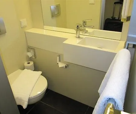 Hotel Easyhotel Hackescher Markt Berlín