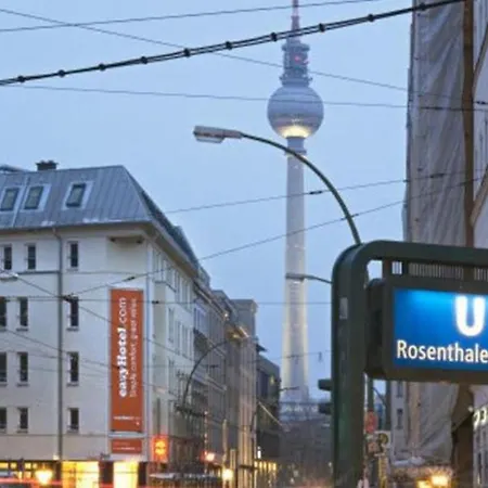 Otel Easyhotel Hackescher Markt