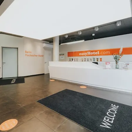 Easyhotel Hackescher Markt Hotell 2*