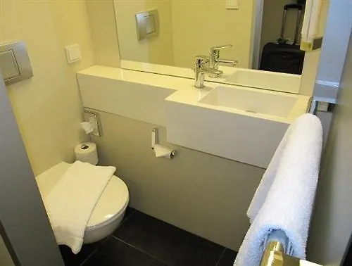 Hotel Easyhotel Hackescher Markt Berlin