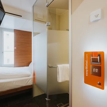 Easyhotel Hackescher Markt 2*