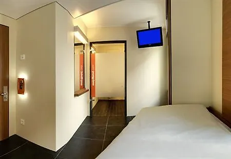 Hotel Easyhotel Hackescher Markt 2*