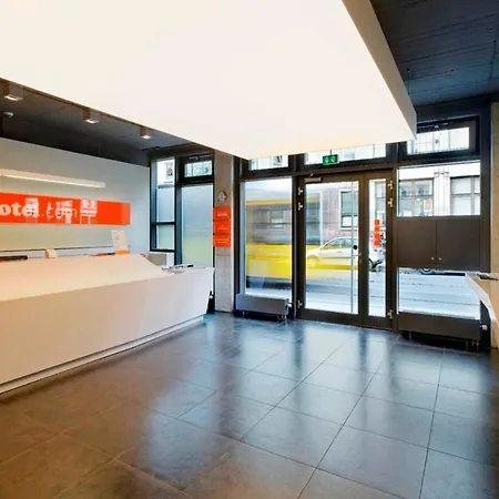 Отель Easyhotel Hackescher Markt