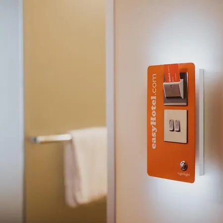 Easyhotel Hackescher Markt 2*