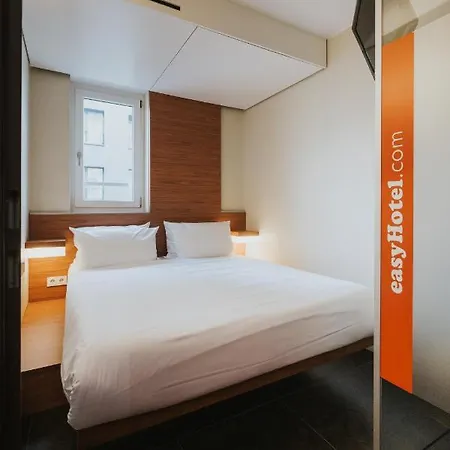 Easyhotel Hackescher Markt 2*