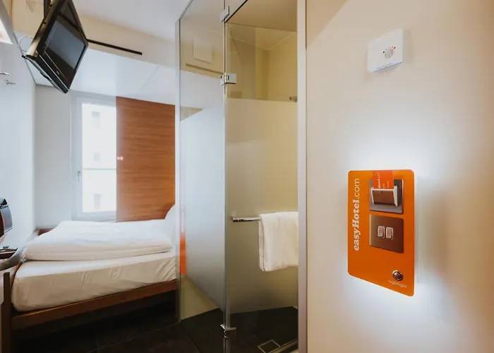 Easyhotel Hackescher Markt 2*