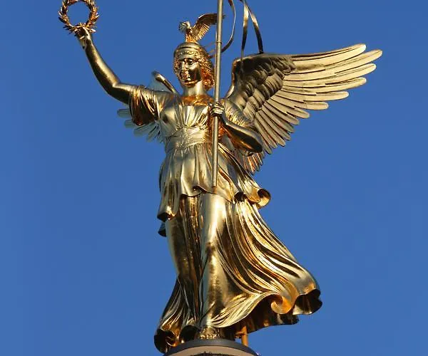 Easyhotel Hackescher Markt 2*